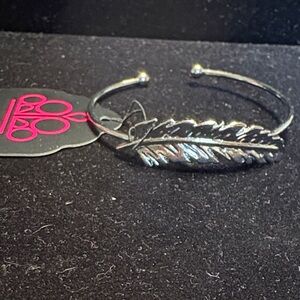 Paparazzi Silver Feather Bracelet